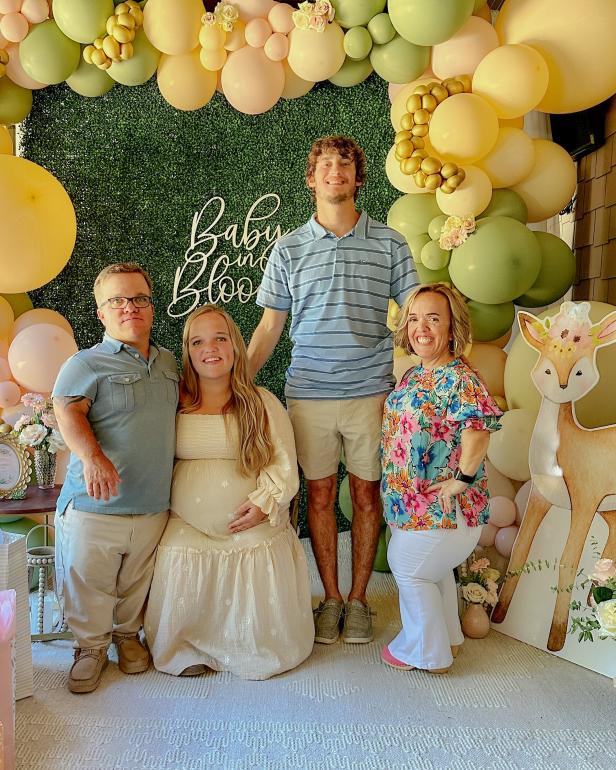 THERE'S A 7 LITTLE JOHNSTONS BABY ON THE WAY! TLC NEWS